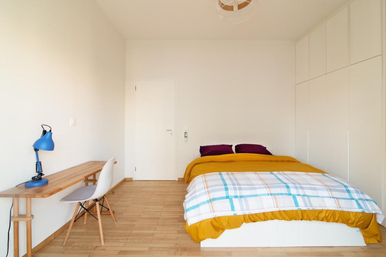 Luxury 1-Bedroom Apartment By The Sea In Atenas Exterior foto